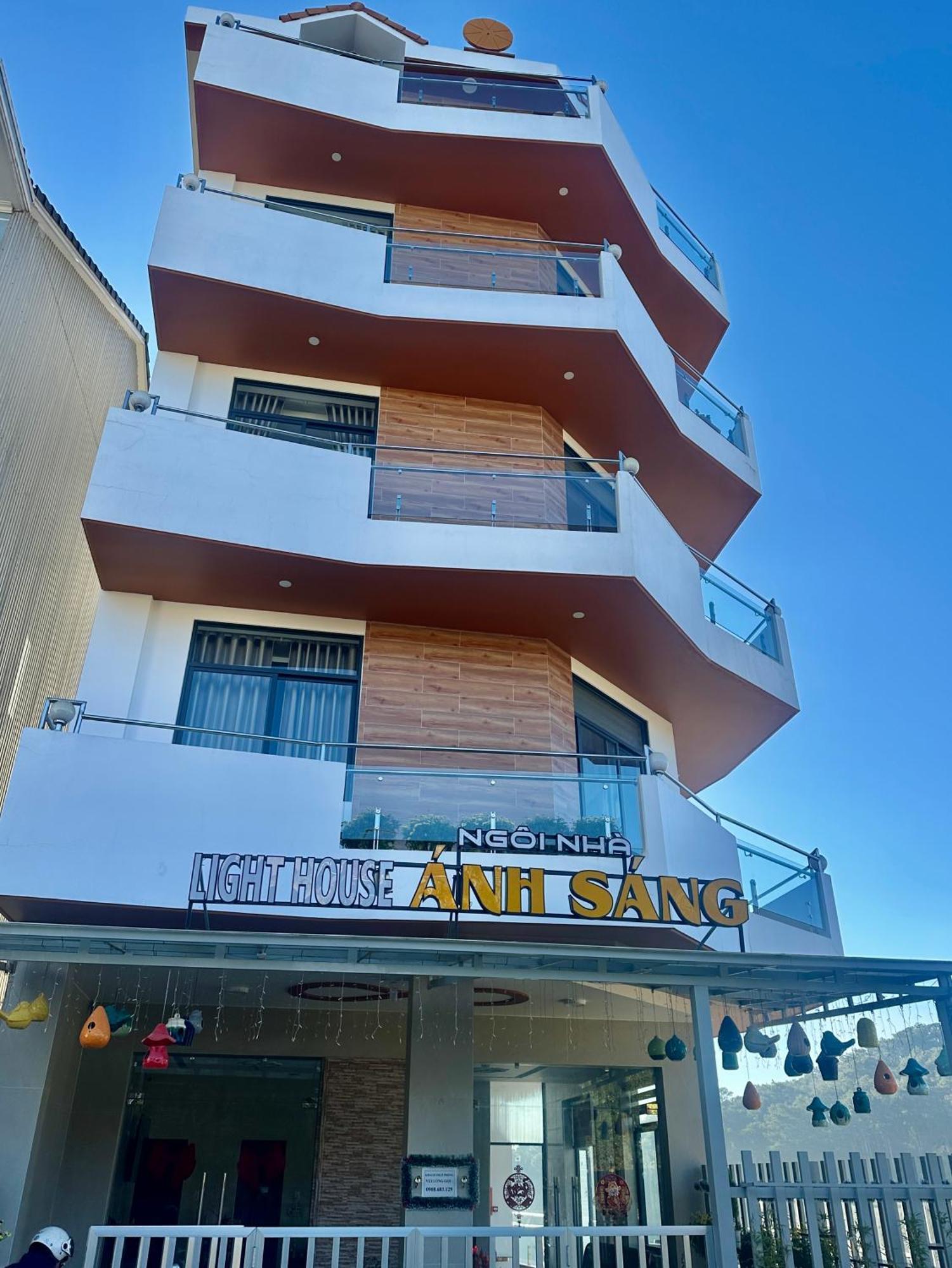 Khach San Anh Sang - Light House Otel Da Lat Dış mekan fotoğraf
